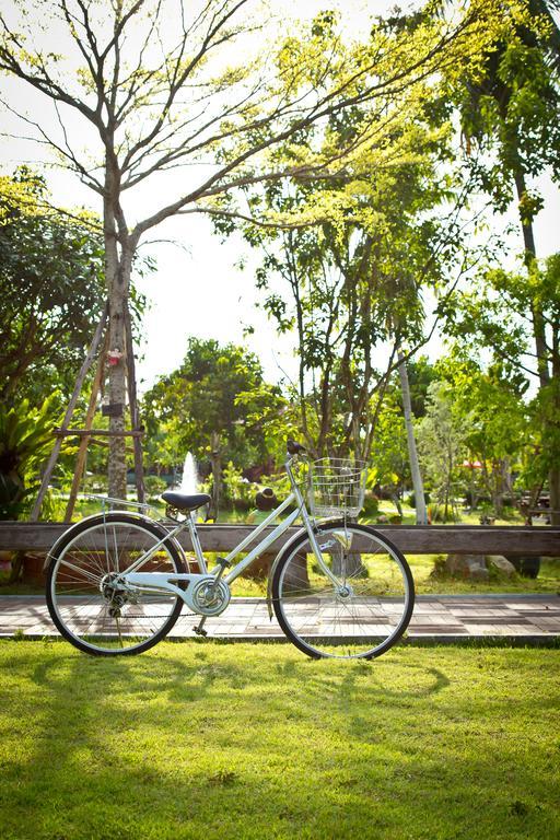 Bueng Bua Thong Resort Ban Huai Yai Exterior photo