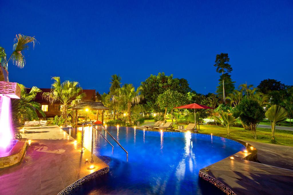 Bueng Bua Thong Resort Ban Huai Yai Exterior photo
