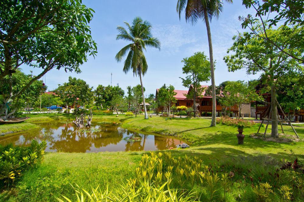 Bueng Bua Thong Resort Ban Huai Yai Exterior photo
