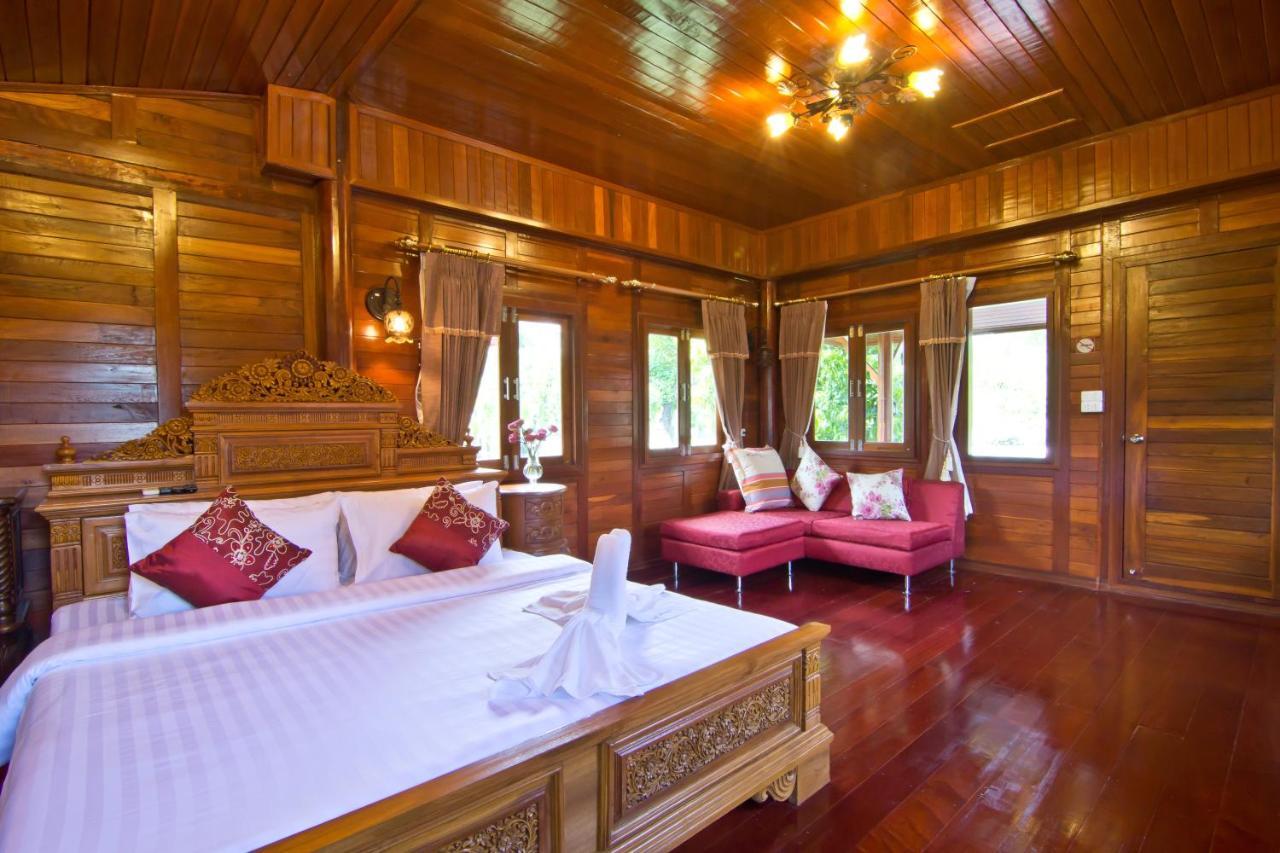 Bueng Bua Thong Resort Ban Huai Yai Exterior photo